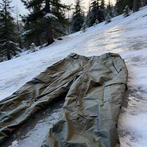 Columbia Unisex olive green snow ski snowboard pants omni heat waterproof size M